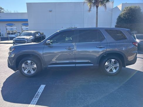 Certified 2025 Honda Pilot EX-L image 6