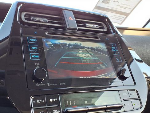 Used 2017 Toyota Prius Four image 19