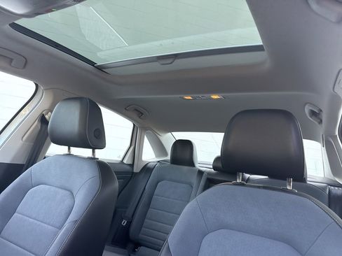 Used 2025 Volkswagen Jetta SE FWD image 32