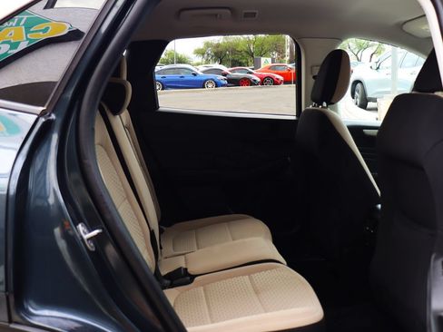 Used 2022 Ford Escape SE w/ Cold Weather Package FWD image 27