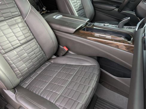 Certified 2024 Cadillac Escalade Sport Platinum w/ LPO, ONYX Package image 21