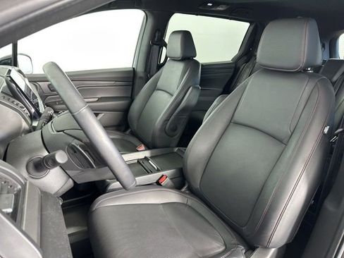 Used 2023 Honda Odyssey Sport image 13