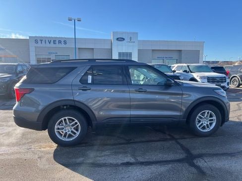 New 2026 Ford Explorer Active image 3
