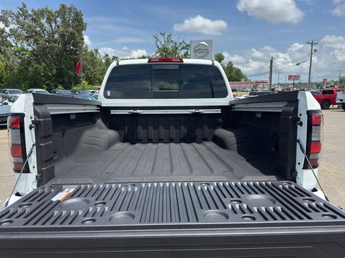 New 2026 Nissan Frontier SV w/ SV Convenience Package RWD image 23