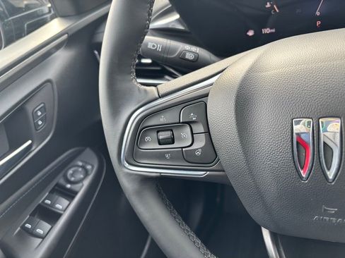 Used 2024 Buick Envista Sport Touring w/ Convenience I Package image 32