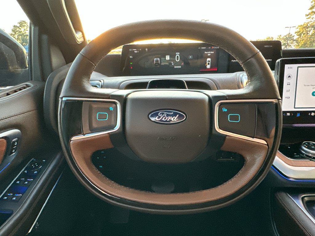 Used 2025 Ford Expedition Max King Ranch AWD/4WD image 19