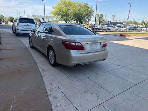 Used 2011 Lexus LS 460 AWD image 4