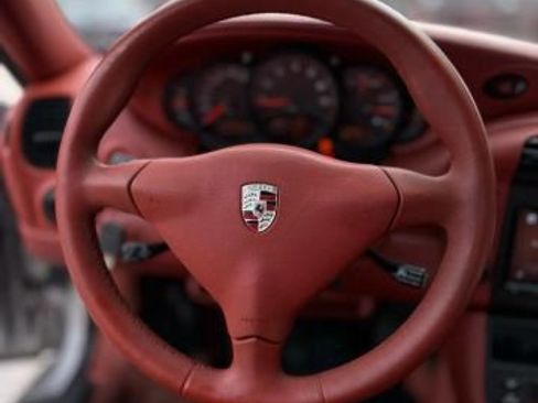 Used 2001 Porsche 911 Carrera 4 image 13