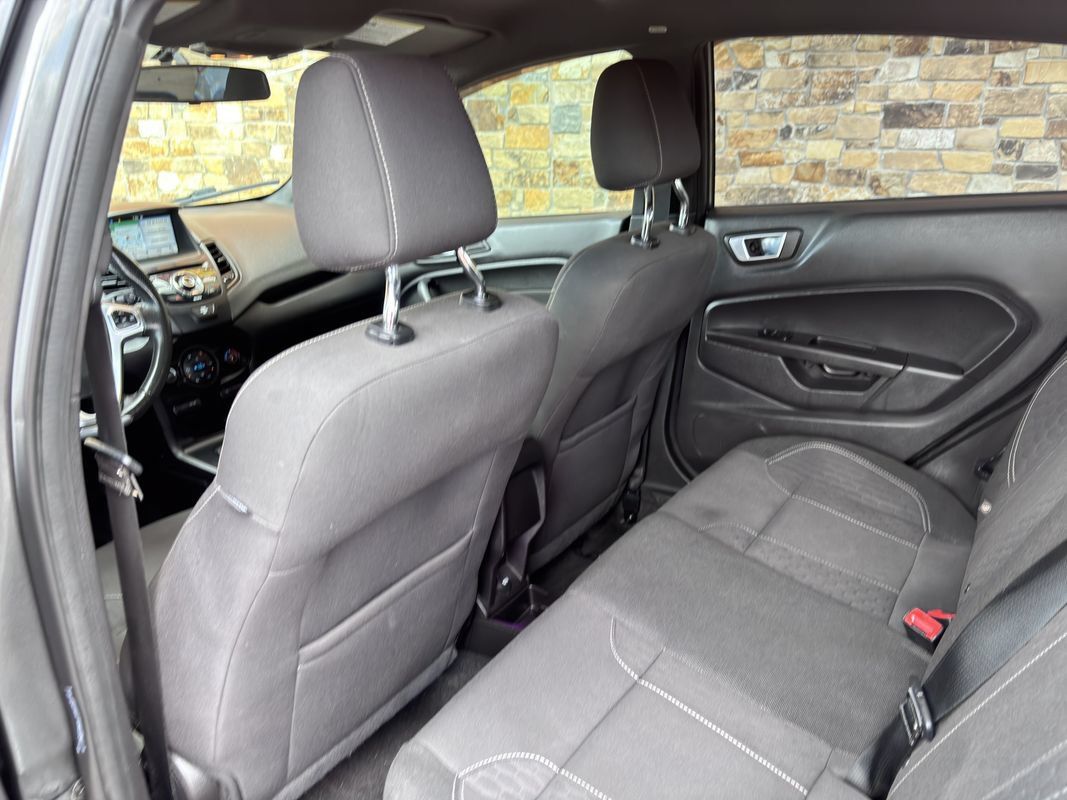 Used 2016 Ford Fiesta ST FWD image 30