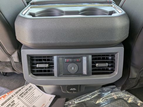 New 2026 Ford F250 Lariat w/ Black Appearance Package AWD/4WD image 24