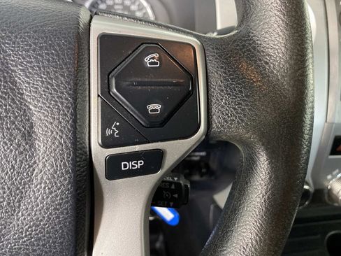 Used 2017 Toyota Tundra SR5 w/ SR5 Upgrade Package AWD/4WD image 16