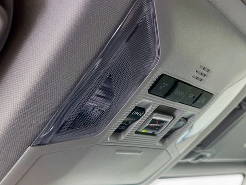 Used 2025 Toyota RAV4 XLE w/ Convenience Package FWD image 20