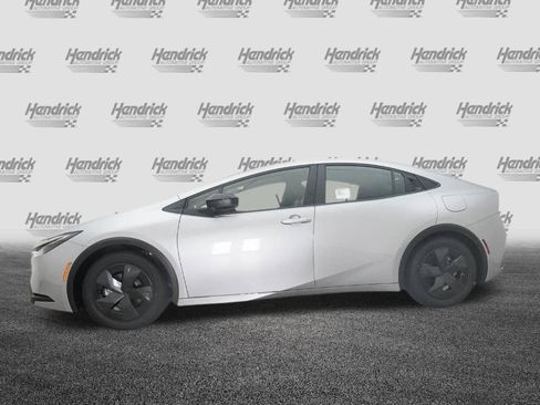 Certified 2026 Toyota Prius Plug-In Hybrid FWD image 57