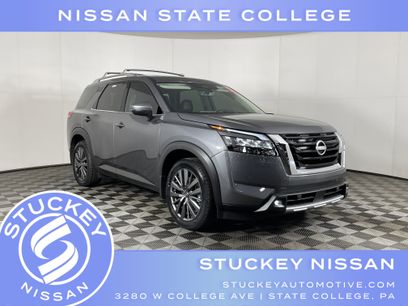 Used 2025 Nissan Pathfinder SL w/ SL Premium Package