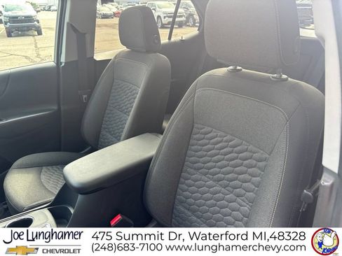 Used 2021 Chevrolet Equinox LT AWD/4WD image 14