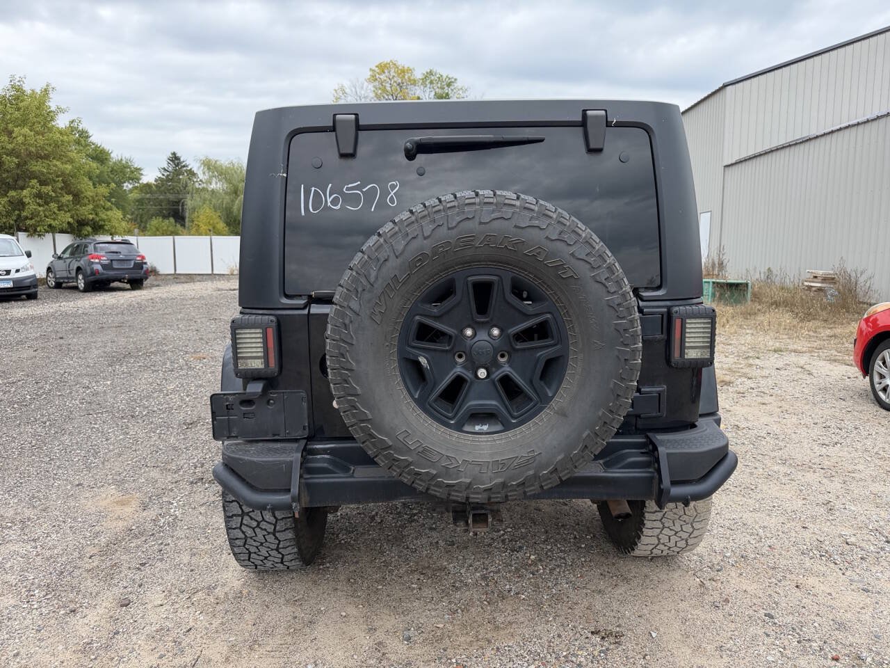 Used 2016 Jeep Wrangler Unlimited Sahara AWD/4WD image 4