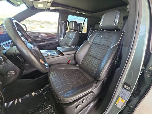 Used 2024 Cadillac Escalade Premium Luxury Platinum AWD/4WD image 20