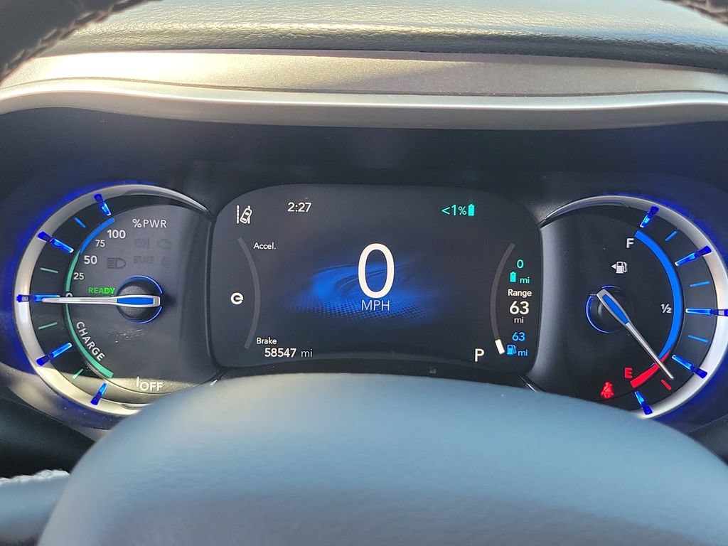 Used 2024 Chrysler Pacifica Limited FWD image 7