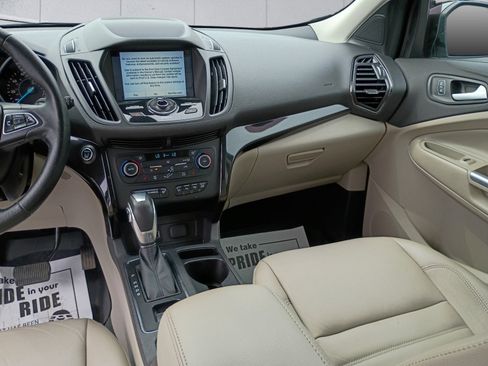 Used 2019 Ford Escape Titanium AWD/4WD image 12