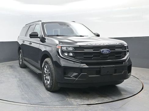 Certified 2025 Ford Expedition Max Active AWD/4WD image 2