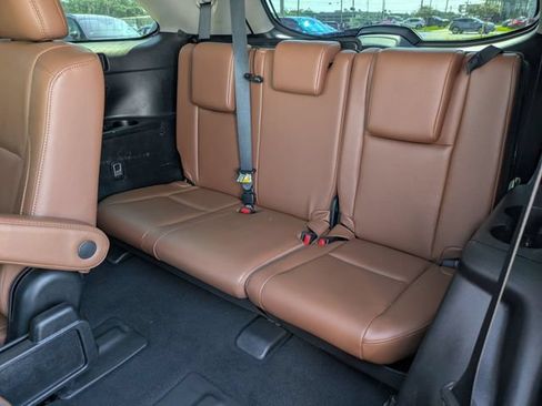 Used 2019 Toyota Highlander Limited AWD/4WD image 34
