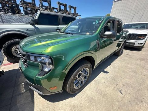 Used 2025 Ford Maverick XLT FWD image 5