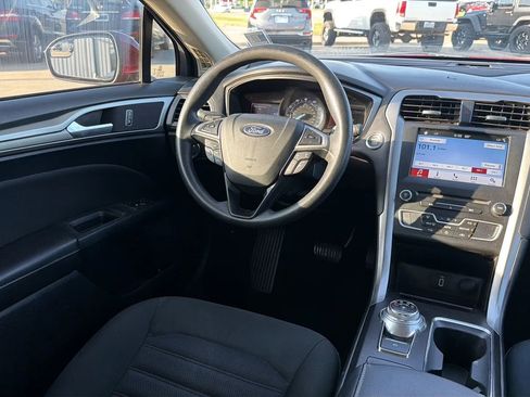 Used 2018 Ford Fusion SE w/ Fusion SE Technology Package FWD image 66