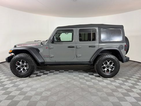 Used 2022 Jeep Wrangler Unlimited Rubicon w/ Cold Weather Group AWD/4WD image 6