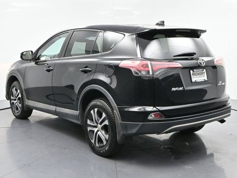 Used 2018 Toyota RAV4 LE w/ All Weather Liner Package AWD/4WD image 5