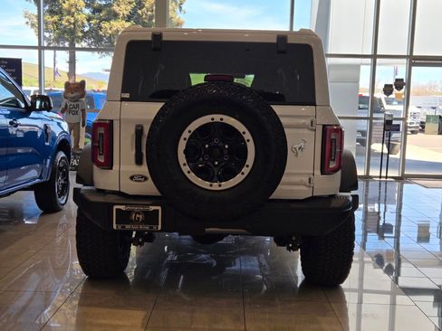 New 2026 Ford Bronco Badlands image 3