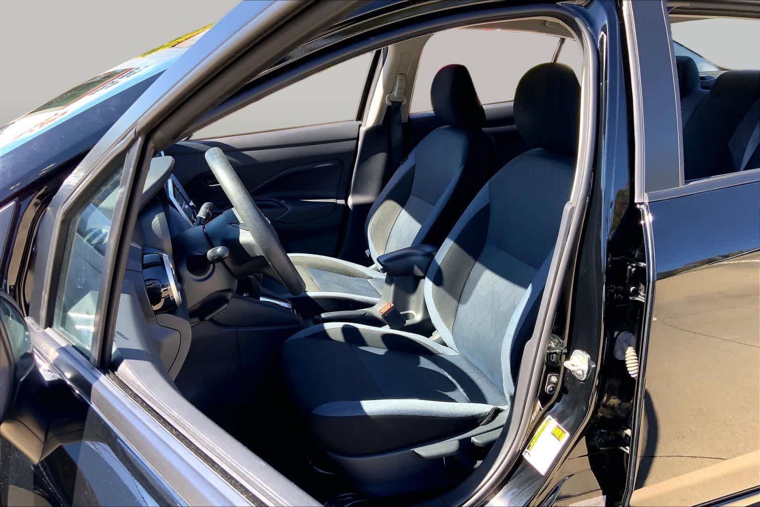 Used 2025 Nissan Versa SV w/ Trunk Package FWD image 8