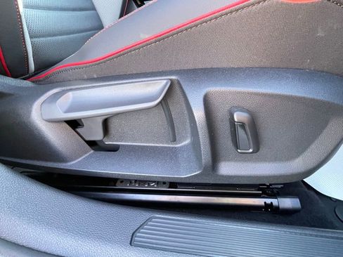 Used 2025 Volkswagen GTI SE image 13