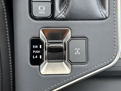 Used 2024 Lexus GX 550 550 Premium+ w/ Accessory Package (Z1) image 42