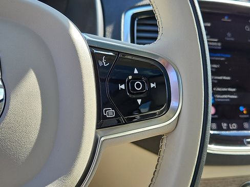 Used 2023 Volvo XC90 B6 Plus w/ Protection Package AWD/4WD image 23