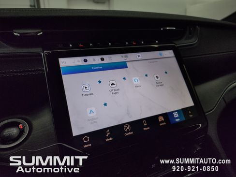 New 2025 Jeep Grand Cherokee Limited image 54