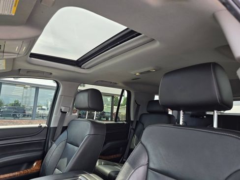 Used 2019 Chevrolet Tahoe Premier w/ RST 6.2L Performance Edition AWD/4WD image 25