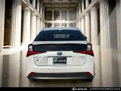 Used 2022 Toyota Prius XLE w/ Advanced Technology Package AWD/4WD image 7