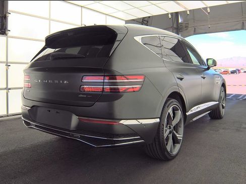 Used 2025 Genesis GV80 3.5T Prestige AWD/4WD image 2