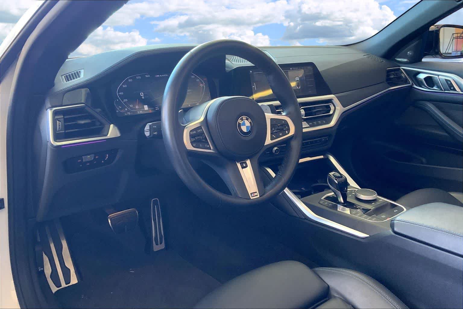 Used 2023 BMW M440i Convertible w/ Premium Package RWD image 2