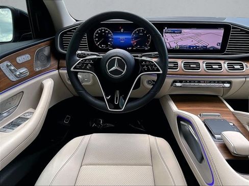 Used 2024 Mercedes-Benz GLE 350 4MATIC image 7