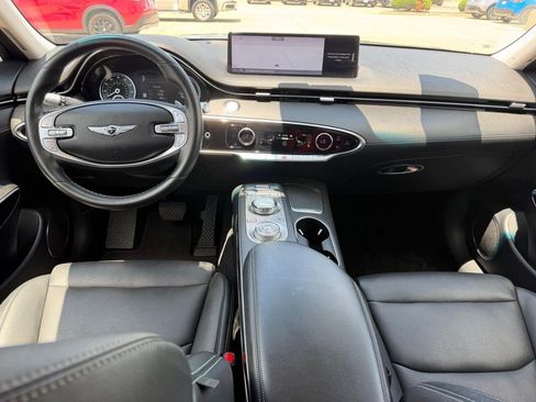 Used 2025 Genesis GV70 2.5T AWD/4WD image 10