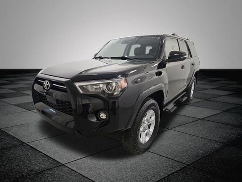 Used 2023 Toyota 4Runner SR5 Premium w/ Moonroof Package image 3