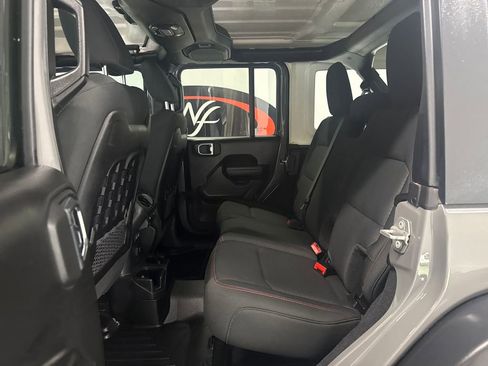 Used 2022 Jeep Wrangler Unlimited Rubicon w/ Safety Group AWD/4WD image 13
