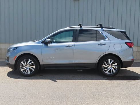 Used 2024 Chevrolet Equinox LT AWD/4WD image 8