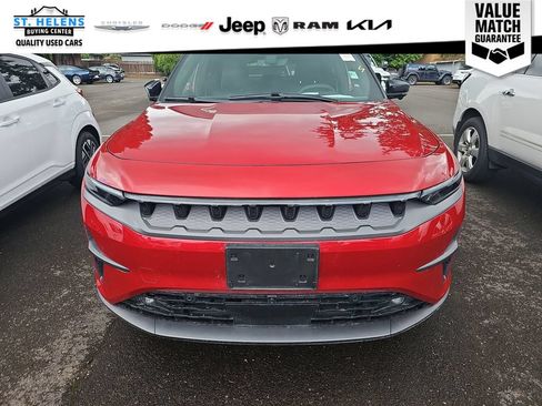 Used 2025 Jeep Wagoneer S Limited AWD/4WD image 10