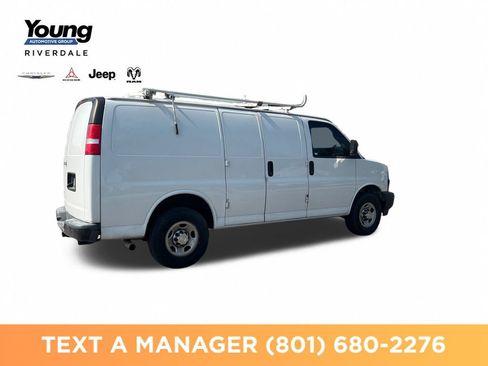 Used 2019 Chevrolet Express 2500 w/ Driver Convenience Package RWD image 5
