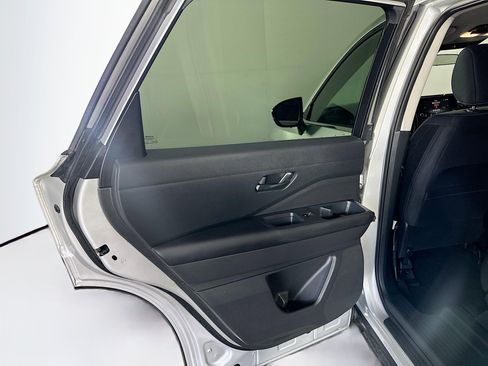 Used 2025 Nissan Pathfinder SV image 25