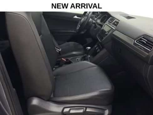 Used 2020 Volkswagen Tiguan SE FWD image 7