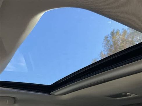 Used 2020 Nissan Rogue Sport SL w/ Premium Package image 15