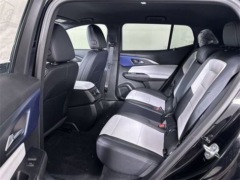 New 2026 Chevrolet Equinox EV LT image 24